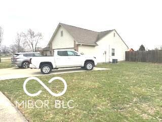 1001 Maple Drive W