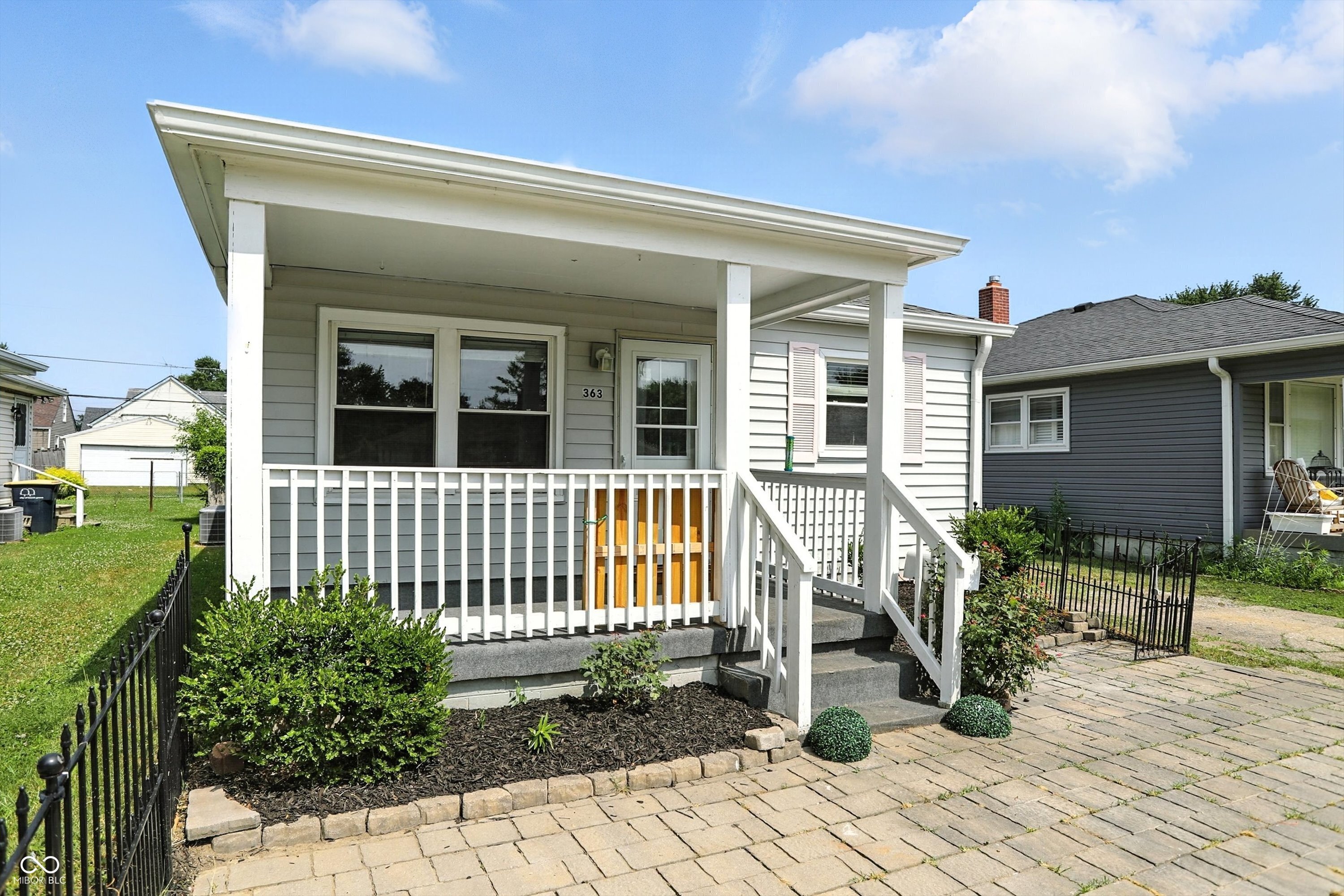 363 N 19th Avenue