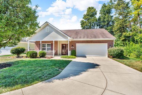 Photo of 980 Blossom Court, Greenfield, IN 46140 (MLS # 22061942)