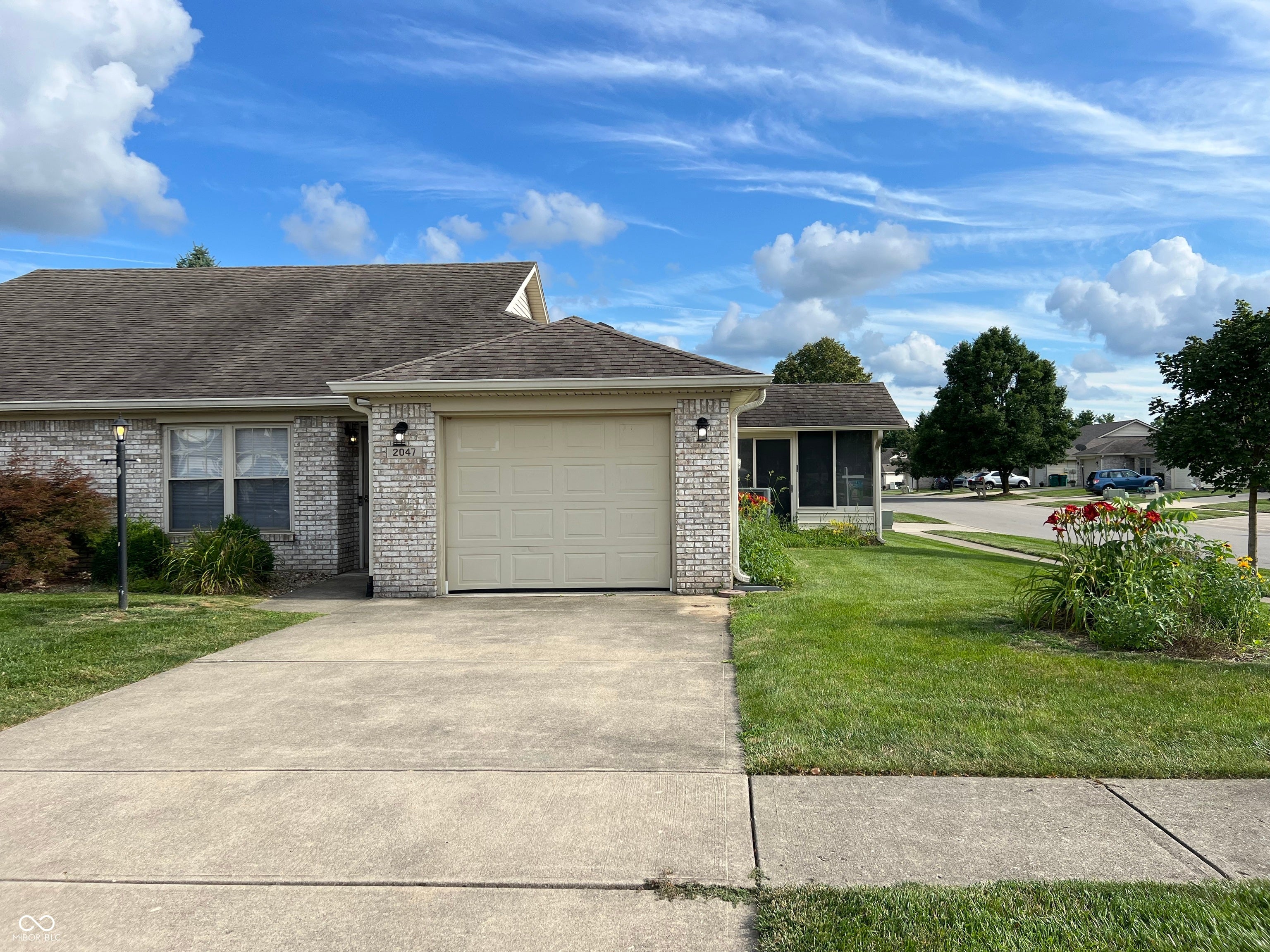 Photo 1 of 21 — 2047 Pelican, Franklin, IN 46131