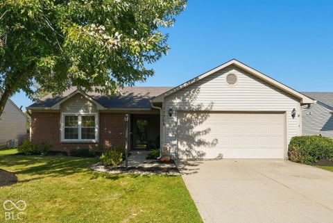 Photo of 17708 Sanibel Circle, Westfield, IN 46062 (MLS # 22132997)