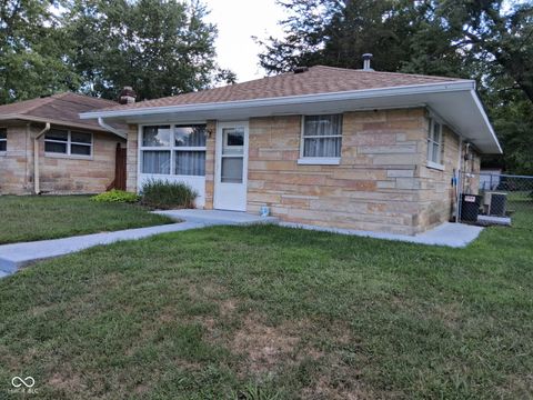 Photo of 514 Riley Avenue, Greenfield, IN 46140 (MLS # 22057209)