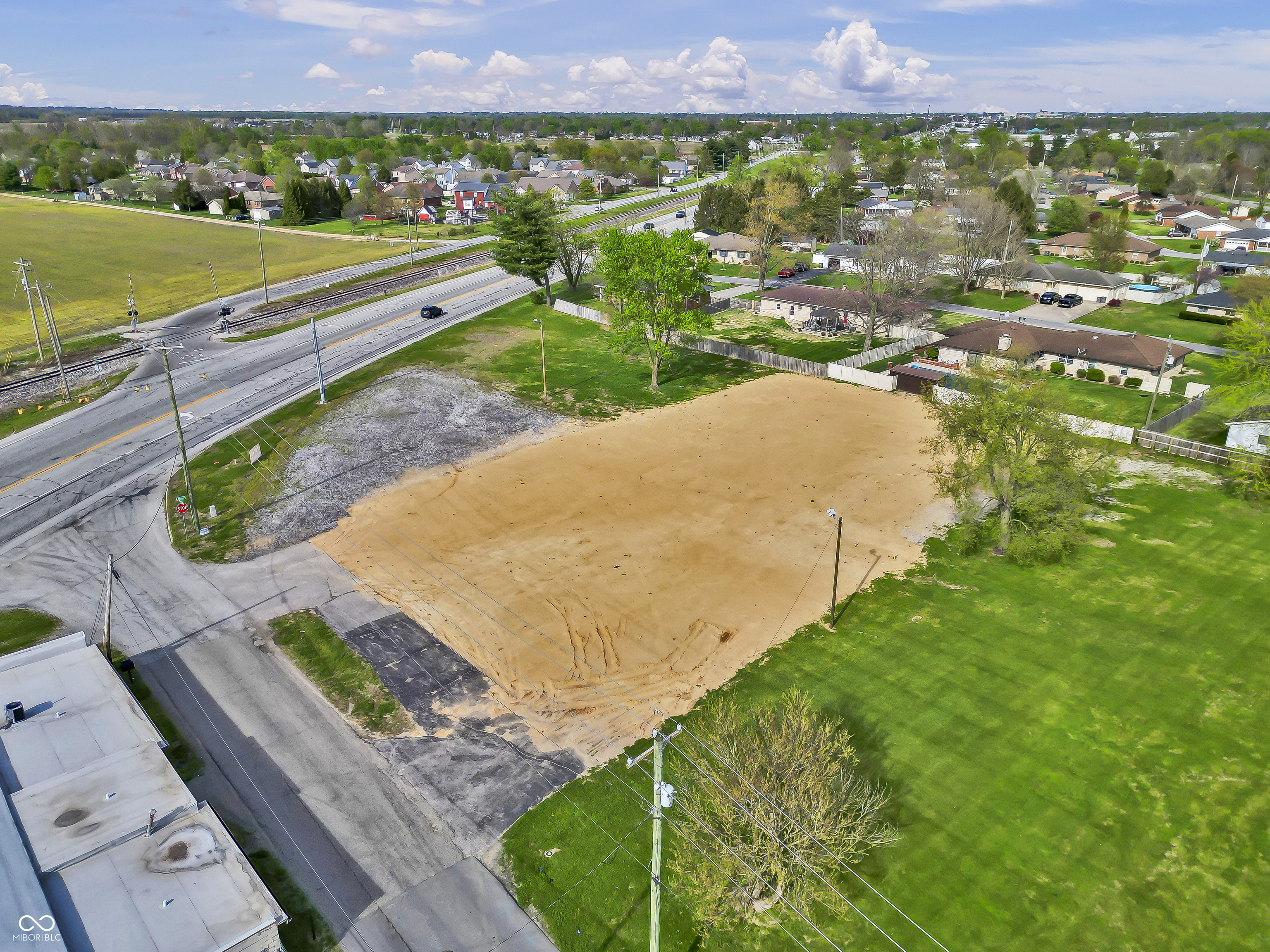 1999 W Tipton Street