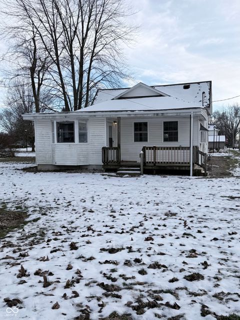 Photo of 1190 Cottage Avenue, Middletown, IN 47356 (MLS # 22076746)