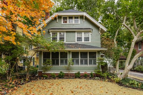Photo of 4353 N Pennsylvania Street, Indianapolis, IN 46205 (MLS # 22066501)