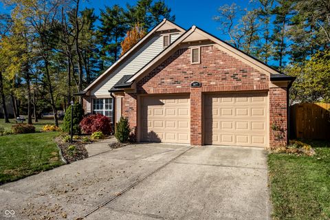 Photo of 9677 Pine Ridge E Drive, Fishers, IN 46038 (MLS # 22070573)