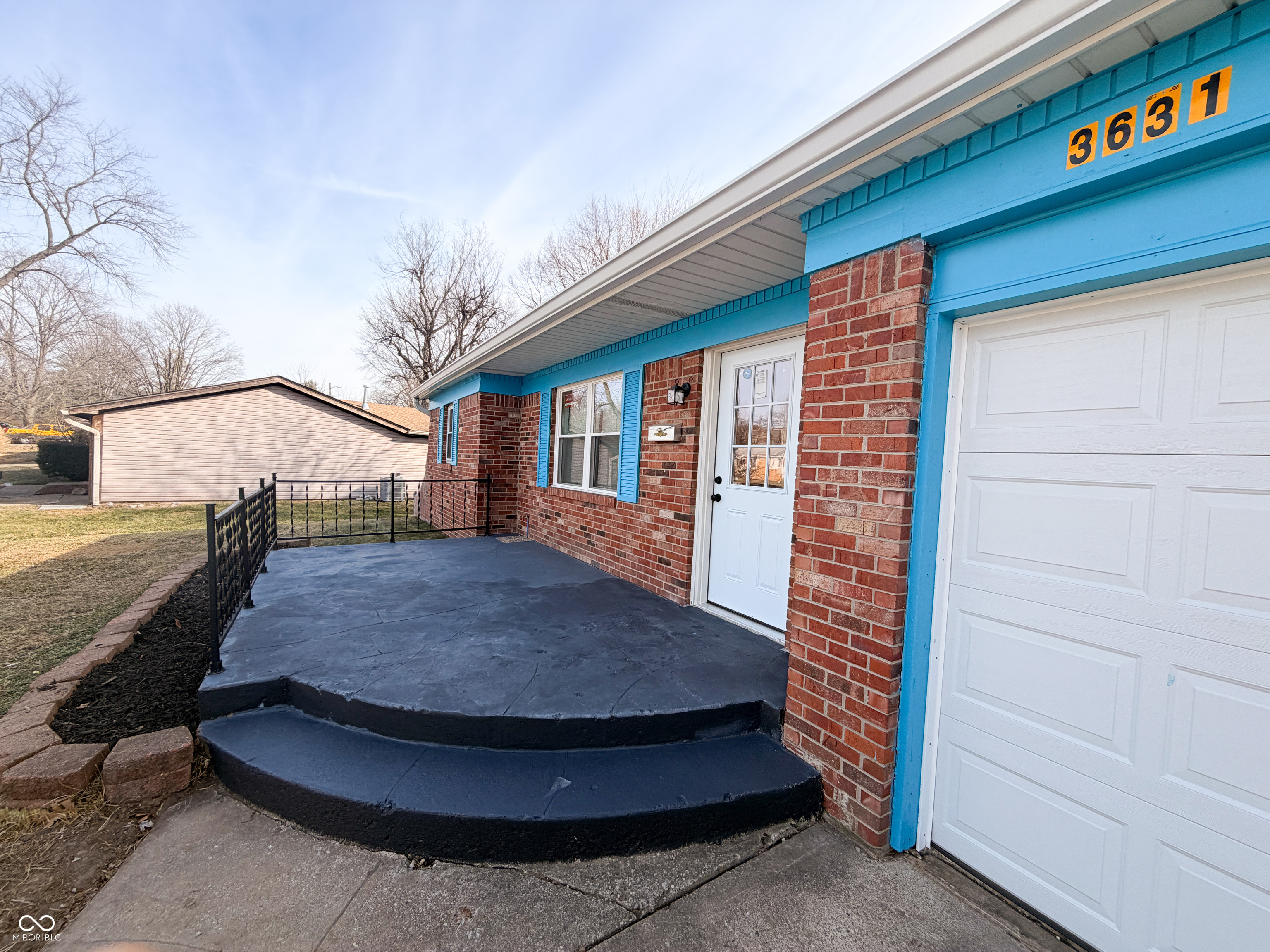 3631 Woodcliff Drive