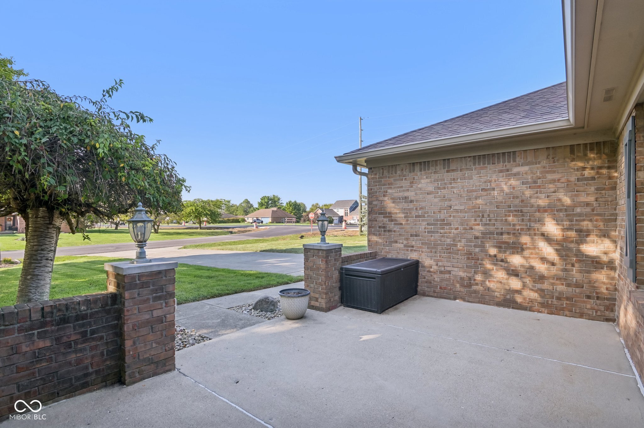 5976 W Countryside Drive
