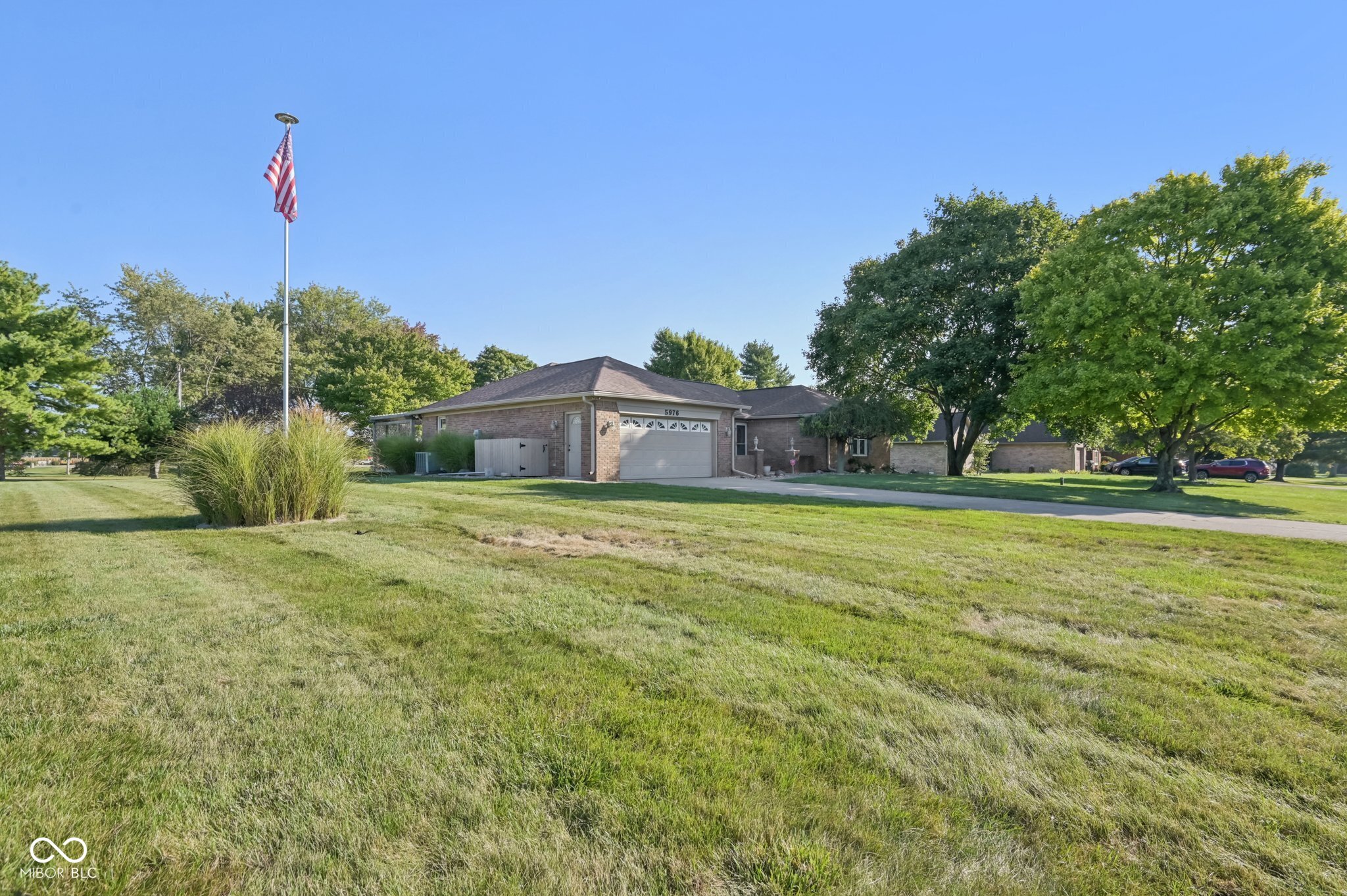 5976 W Countryside Drive