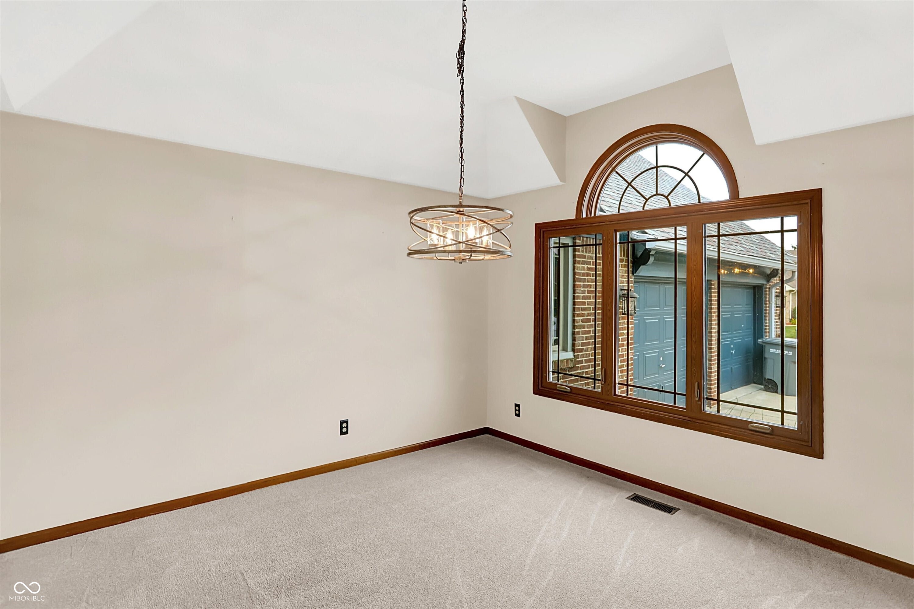 4233 Moss Ridge Court