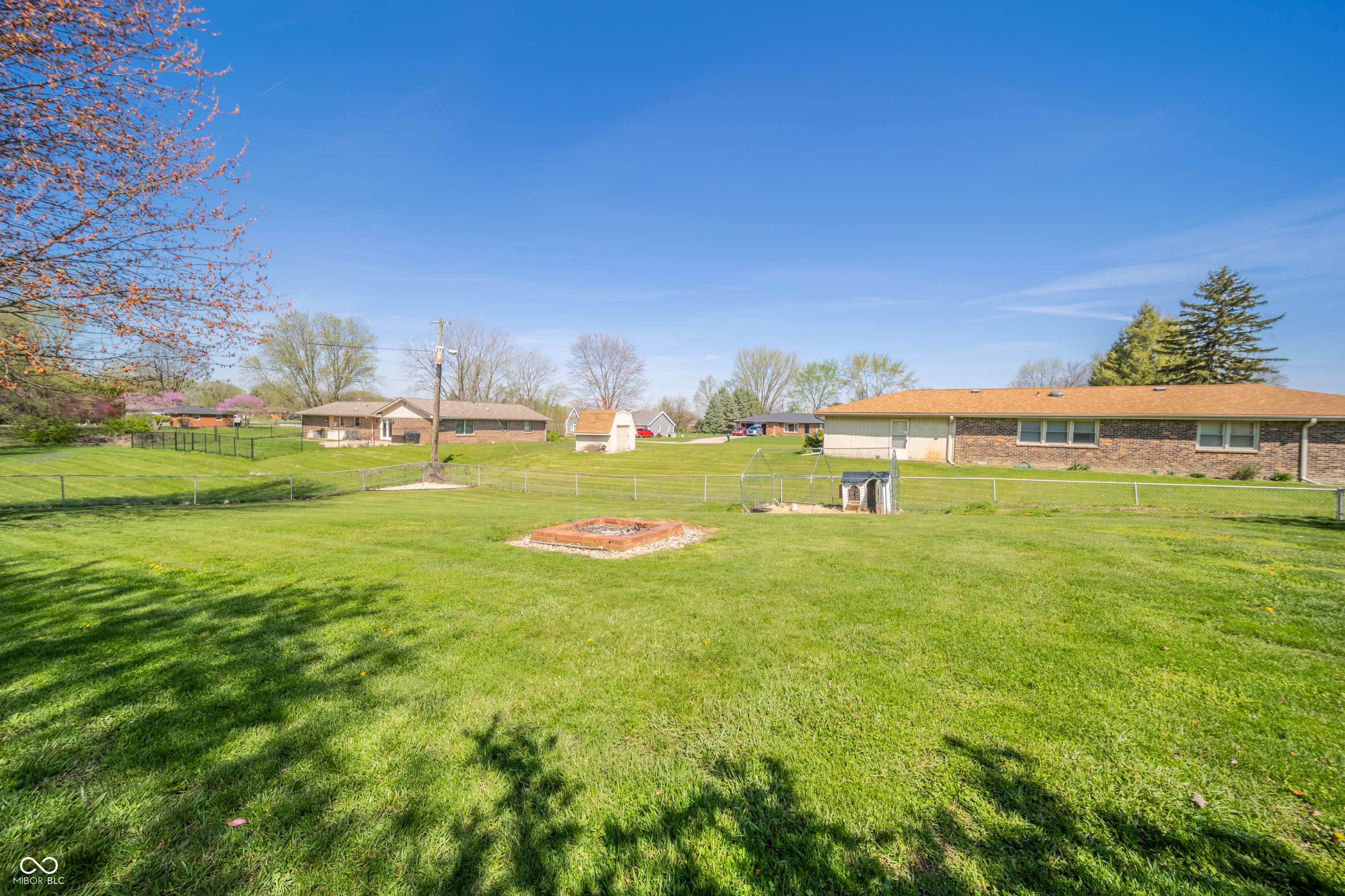 5567 S Cladwell Drive