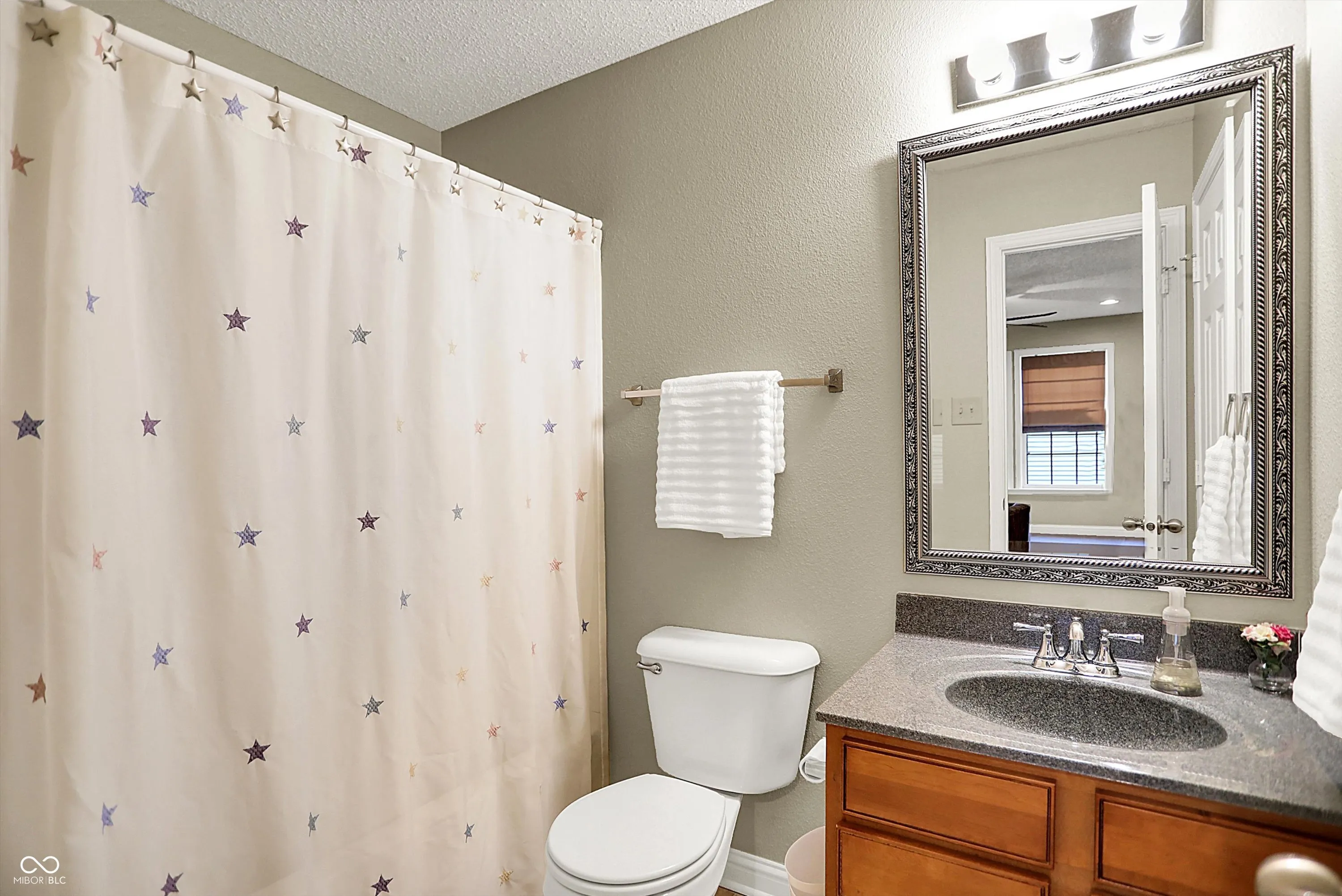 Fishers, Indiana 46037, United States, 3 Bedrooms Bedrooms, ,3 BathroomsBathrooms,Residential,Pending,4892