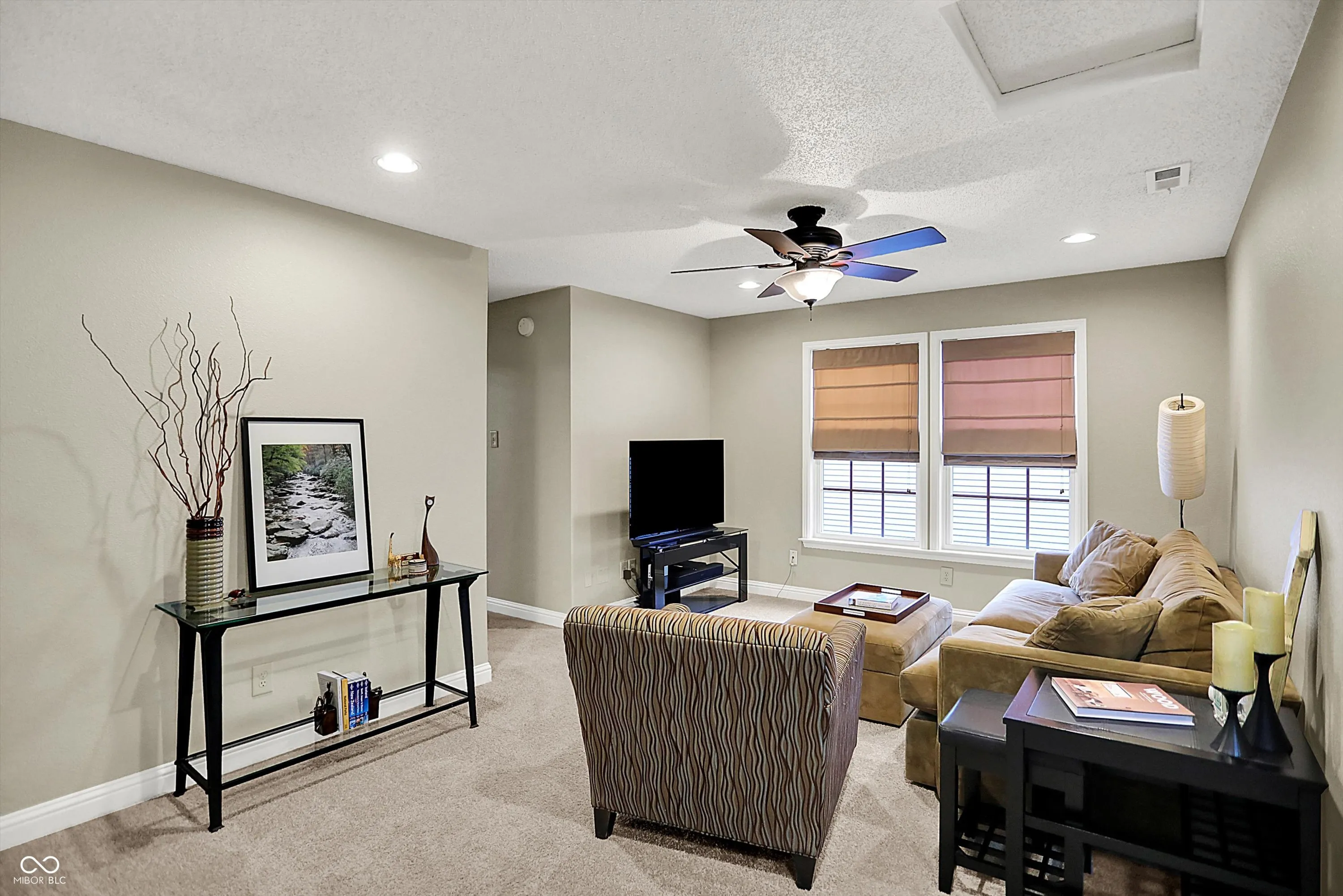 Fishers, Indiana 46037, United States, 3 Bedrooms Bedrooms, ,3 BathroomsBathrooms,Residential,Pending,4892