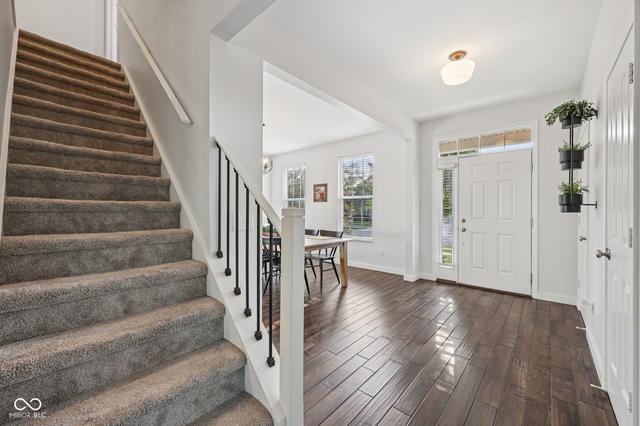 9840 N Anchor Bend