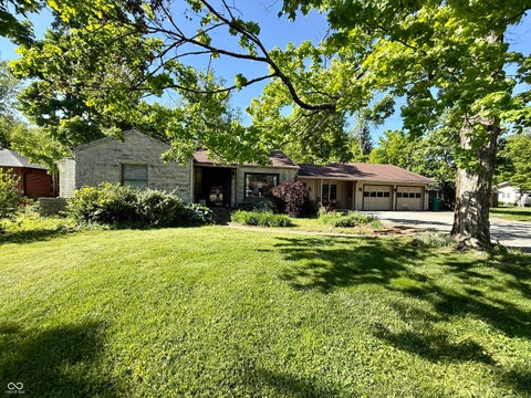 Photo of 1311 Stafford Road, Plainfield, IN 46168 (MLS # 22101998)