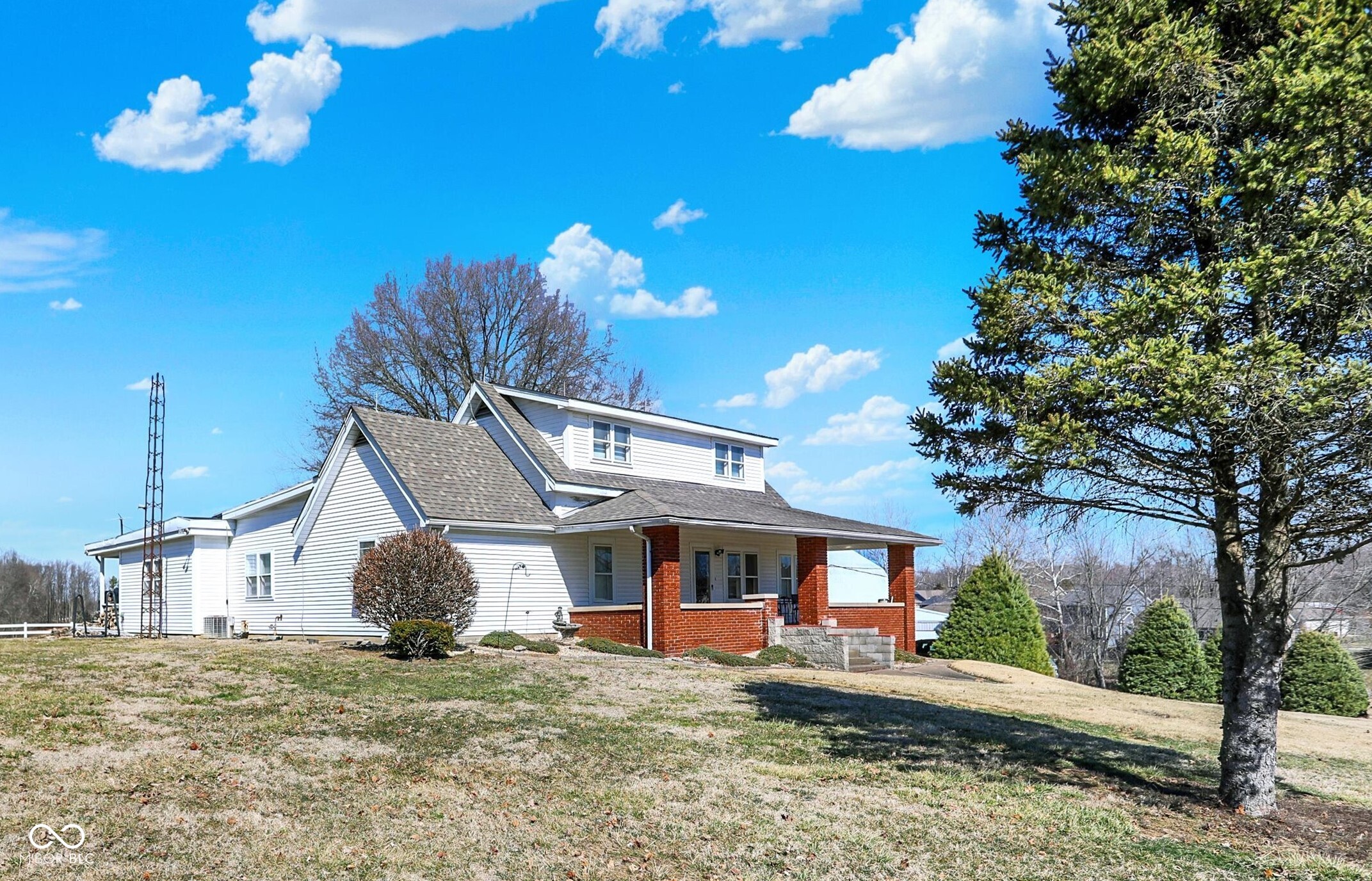 5420 W Goeller Road W
