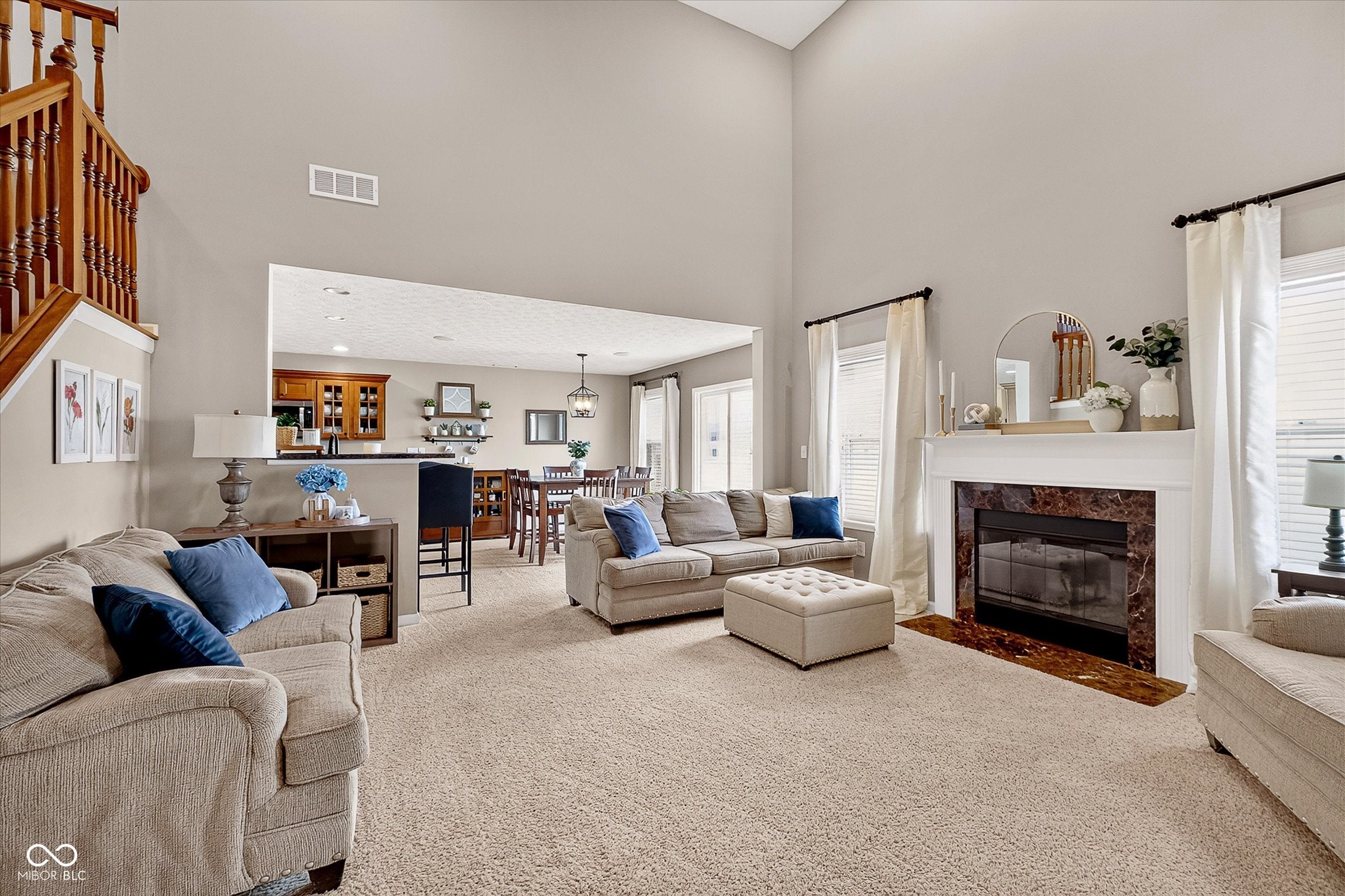 3706 White Cliff Way