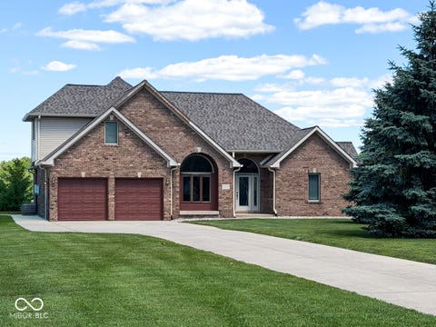 Photo of 2928 Alexandria Pike, Anderson, IN 46012 (MLS # 22108165)