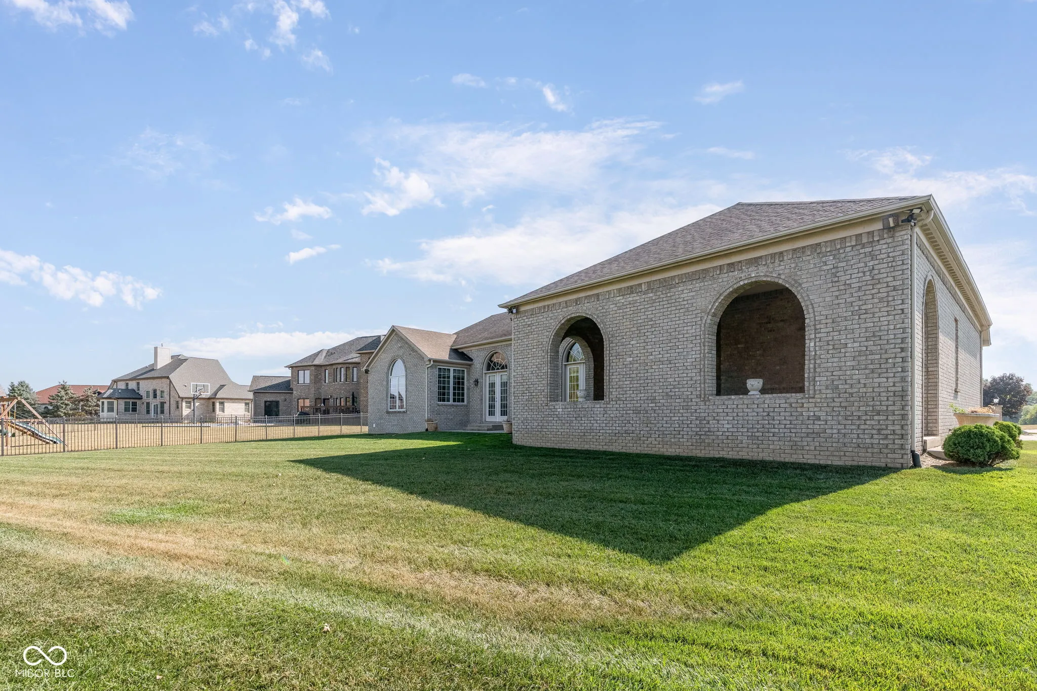 Indianapolis, Indiana 46278, United States, 4 Bedrooms Bedrooms, ,5 BathroomsBathrooms,Residential,Active,214220