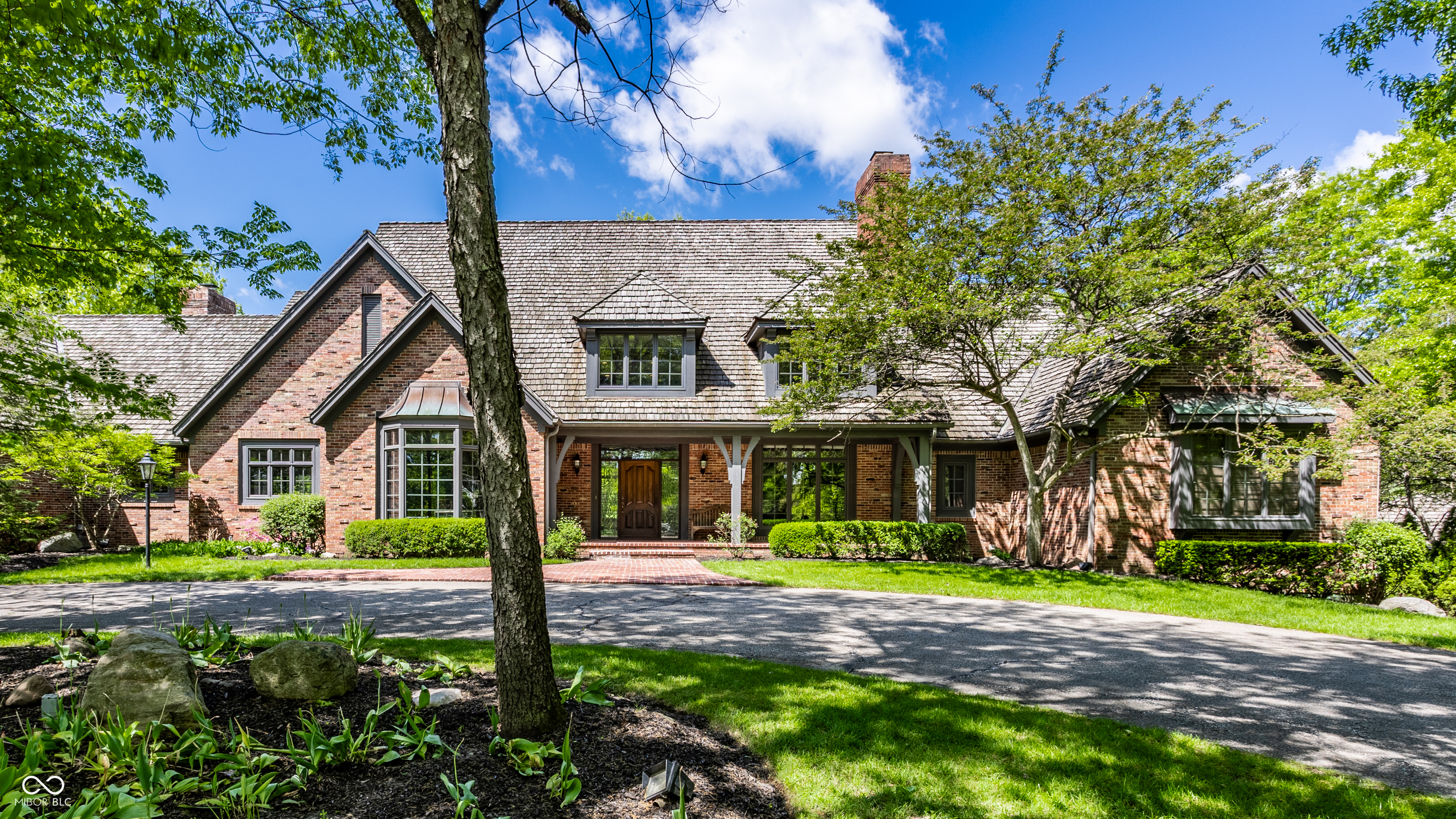 14300 Oakbrook Court