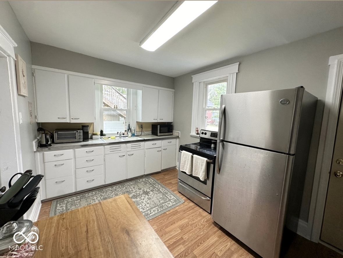 1113 W Ashland Avenue