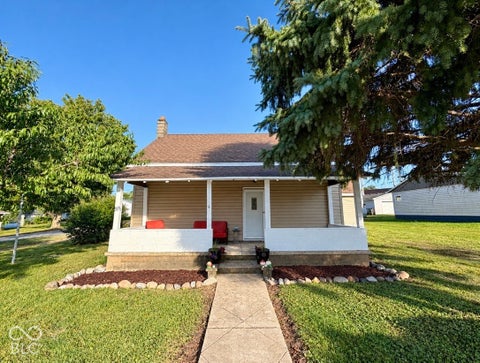 Photo for 105 N Prairie Street
