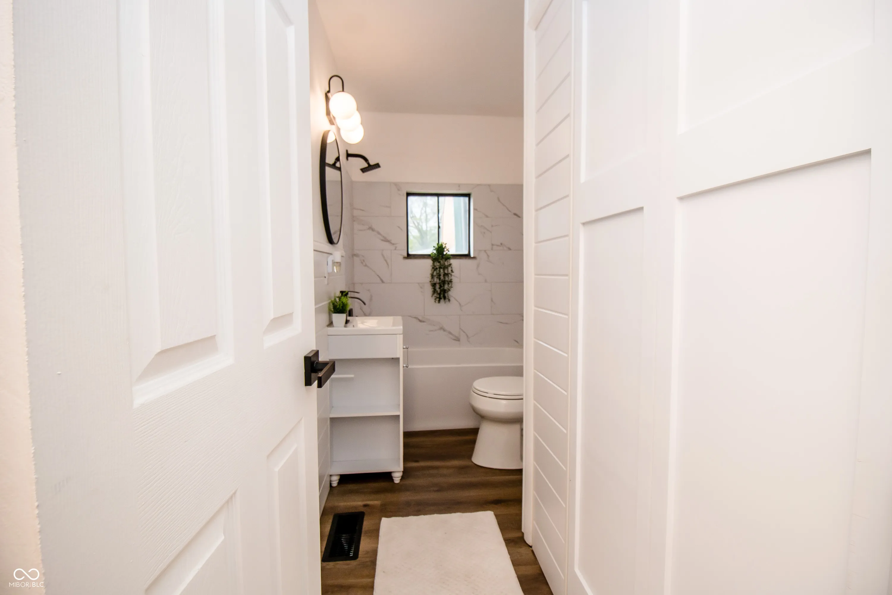 Hope, Indiana 47246, United States, 2 Bedrooms Bedrooms, ,1 BathroomBathrooms,Residential,Active,126607