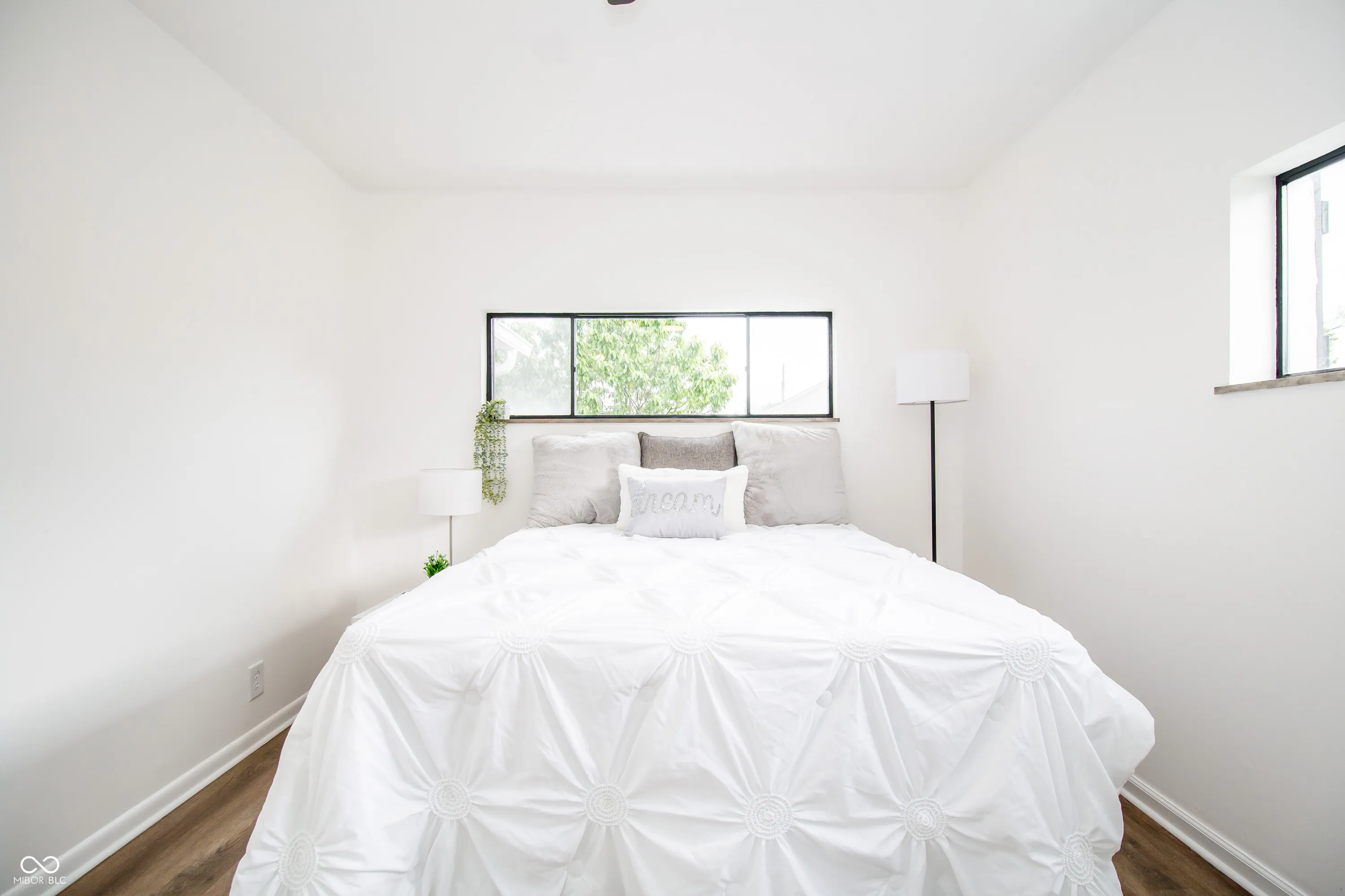 Hope, Indiana 47246, United States, 2 Bedrooms Bedrooms, ,1 BathroomBathrooms,Residential,Active,126607