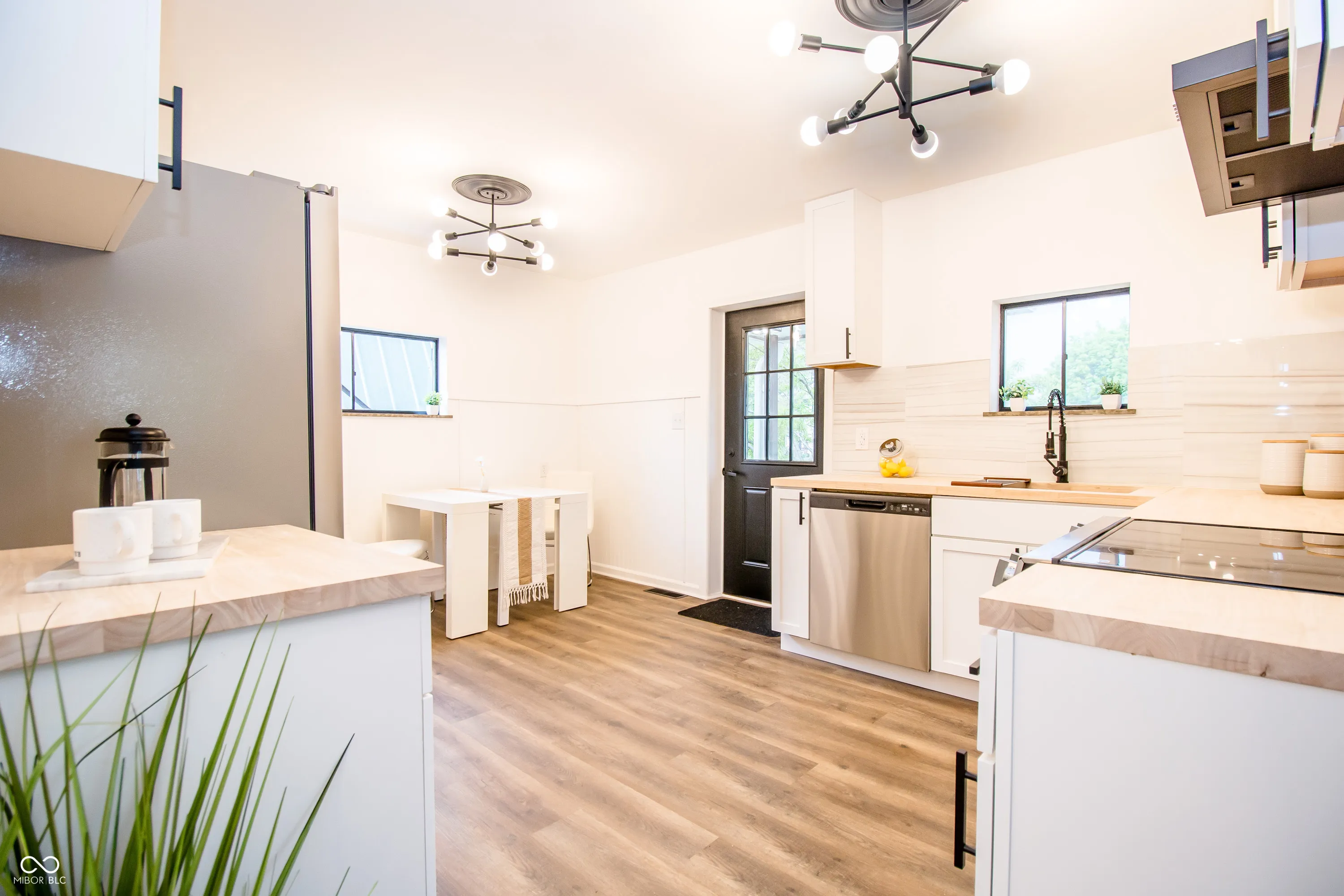 Hope, Indiana 47246, United States, 2 Bedrooms Bedrooms, ,1 BathroomBathrooms,Residential,Active,126607