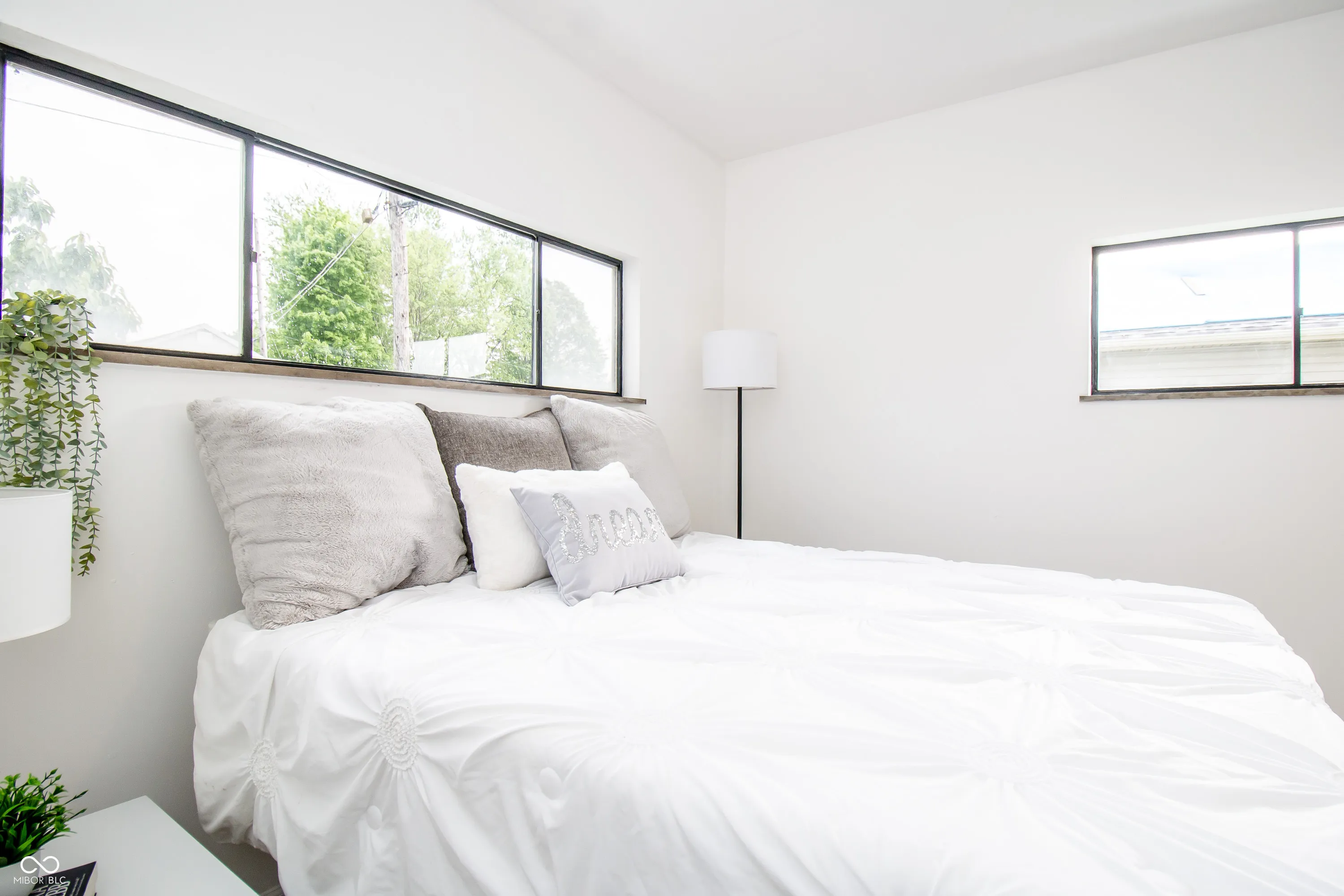 Hope, Indiana 47246, United States, 2 Bedrooms Bedrooms, ,1 BathroomBathrooms,Residential,Active,126607