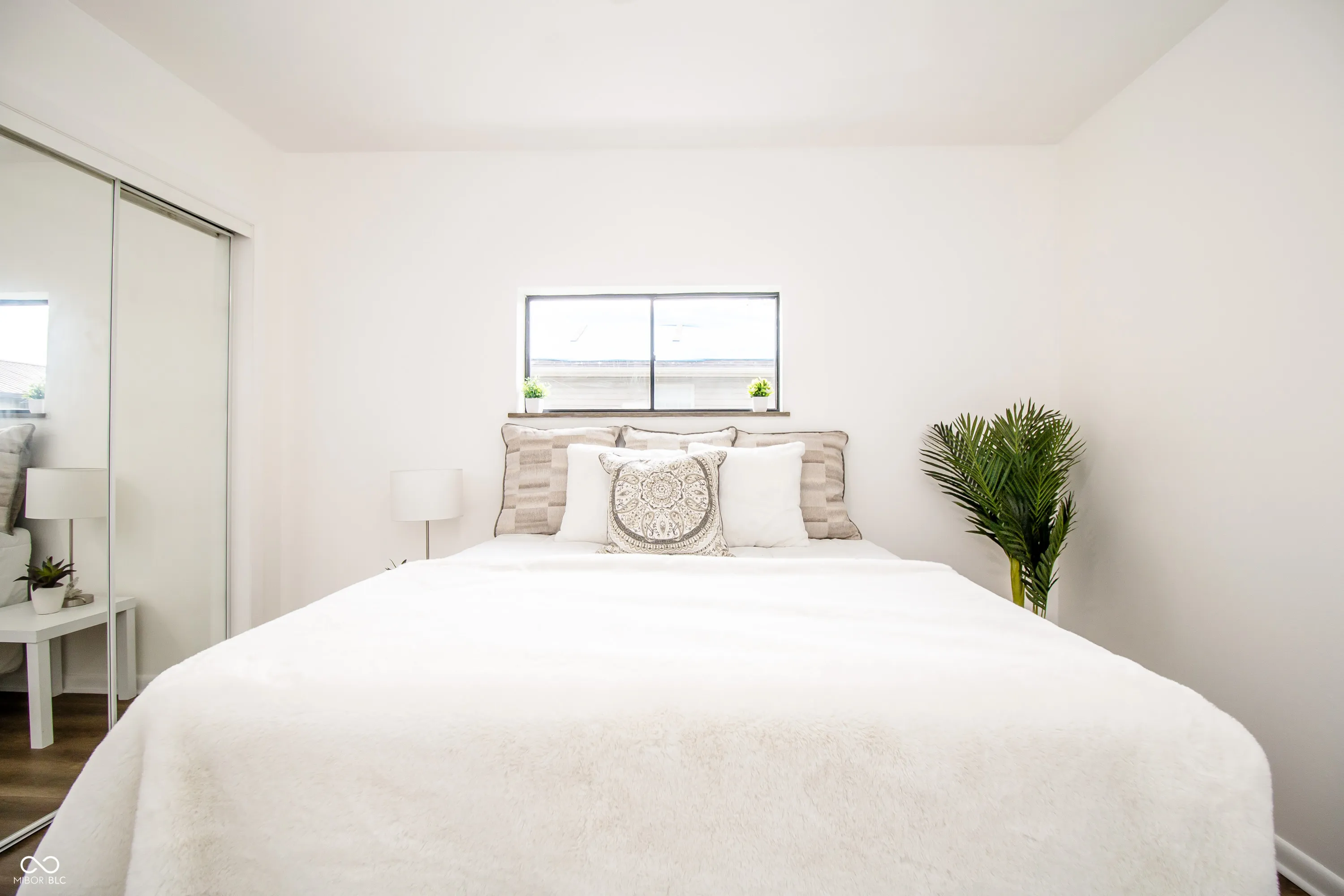 Hope, Indiana 47246, United States, 2 Bedrooms Bedrooms, ,1 BathroomBathrooms,Residential,Active,126607