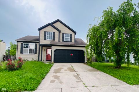 Photo of 4817 Shadow Pointe Drive, Indianapolis, IN 46254 (MLS # 22106357)