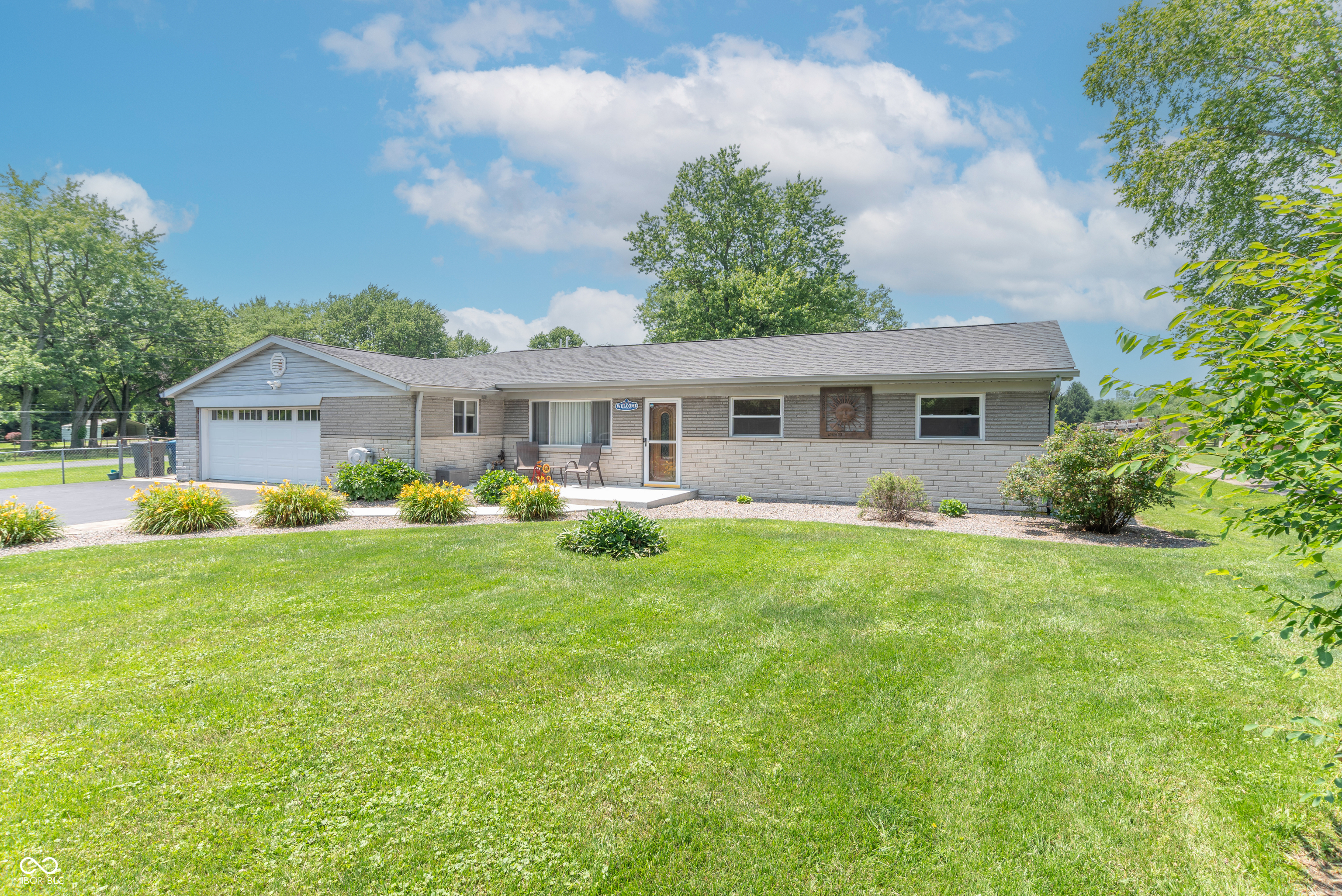 7850 S Mooresville Road