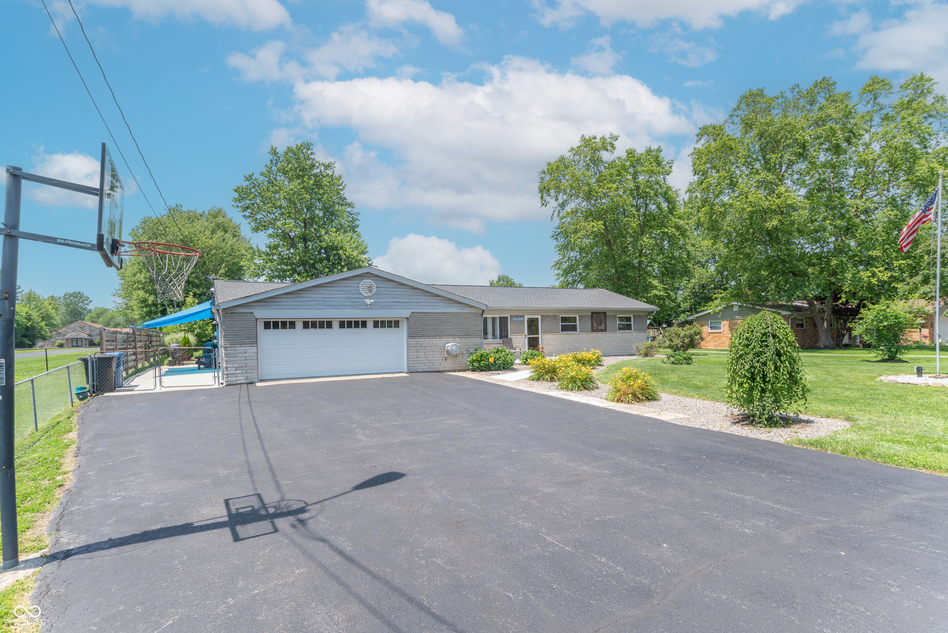 7850 S Mooresville Road