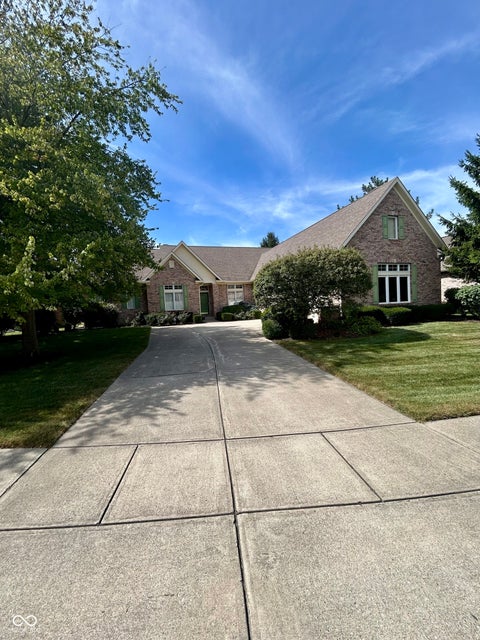 Photo of 9750 Colonial Drive, Carmel, IN 46032 (MLS # 22125748)