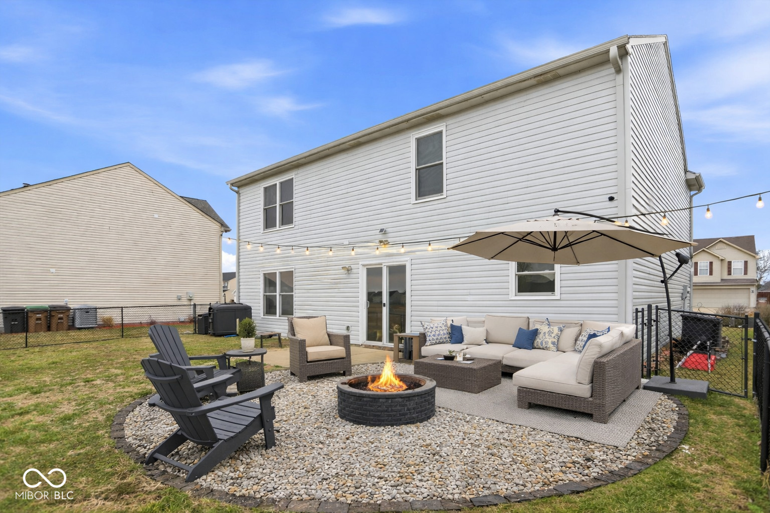 2295 Lakecrest Drive