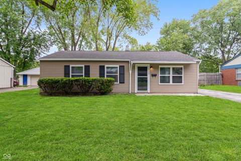 Photo of 8128 Barry Road, Indianapolis, IN 46219 (MLS # 22100419)