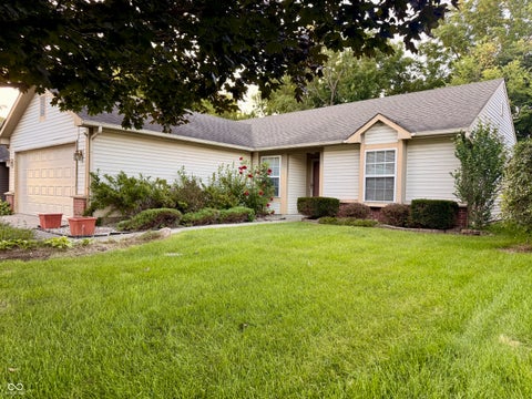Photo of 1604 Cherrywood Court, Westfield, IN 46074 (MLS # 22123872)