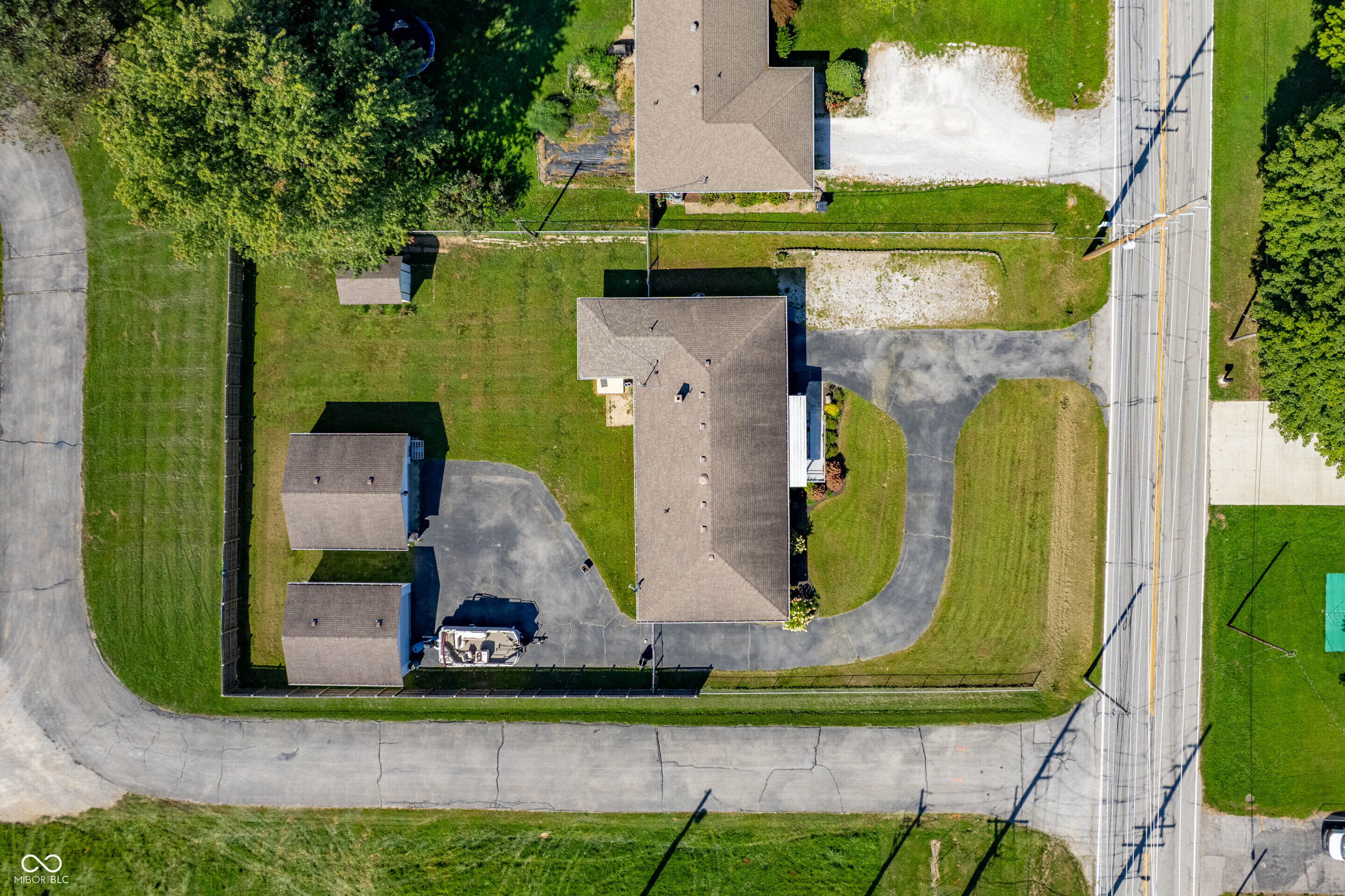 823 W Smith Valley Road