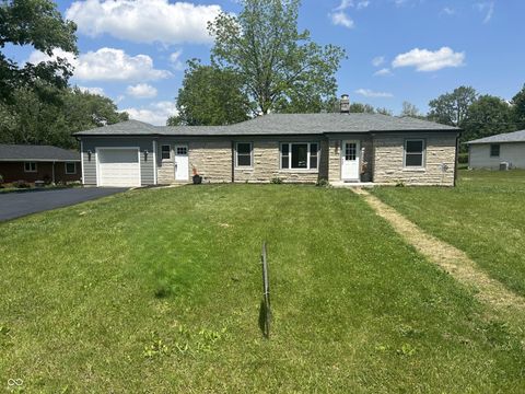 Photo of 2808 Duane Drive, Indianapolis, IN 46227 (MLS # 22102643)