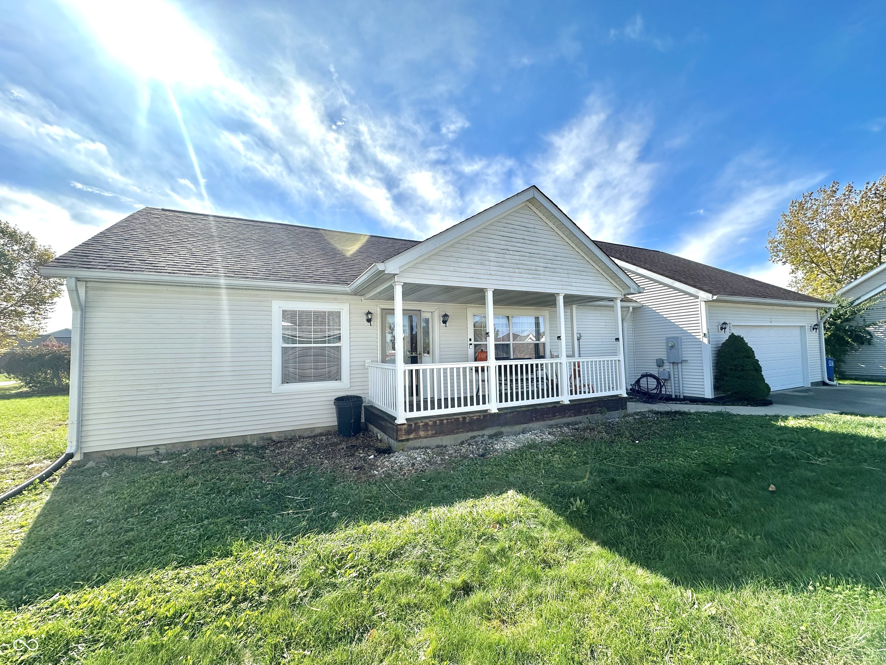 2120 Willow Oak Court