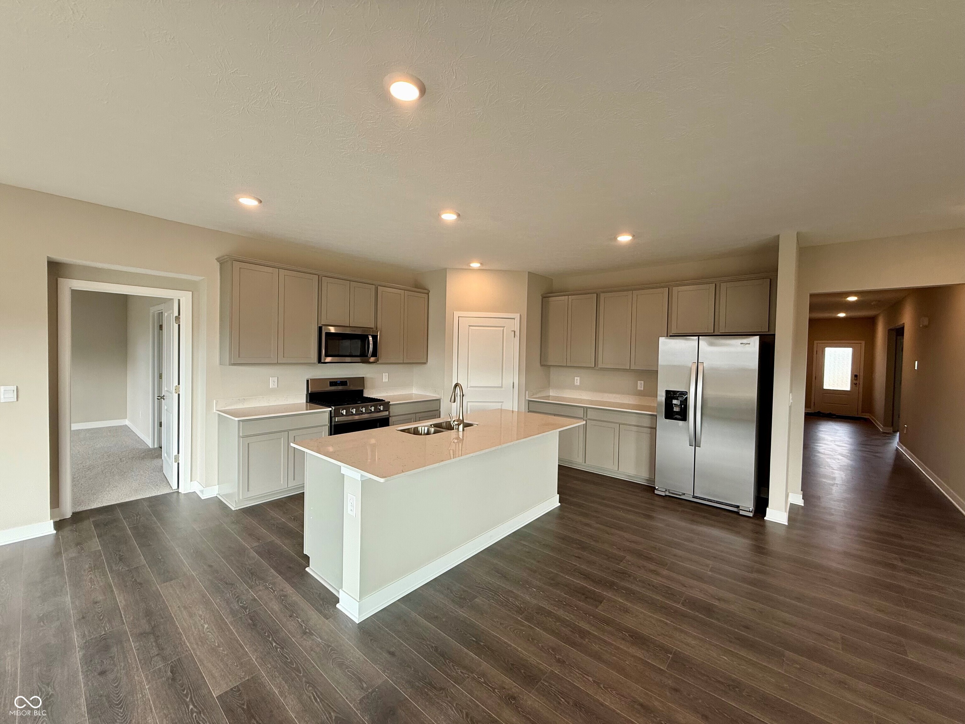 6289 Flag Stop Drive