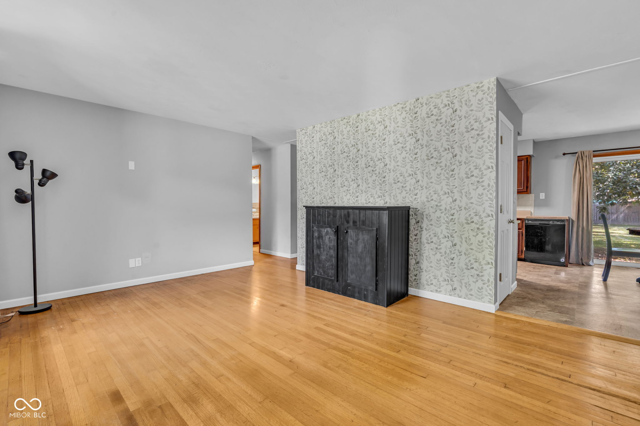 7222 Maple Drive