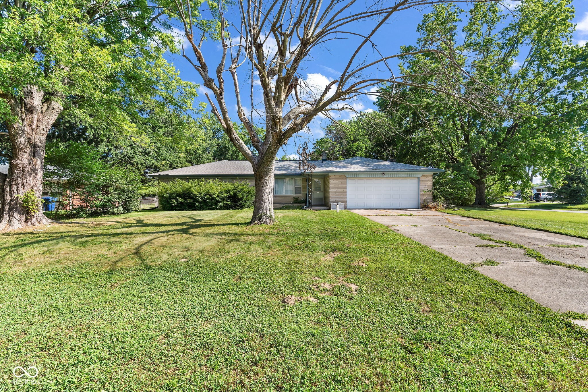 7222 Maple Drive