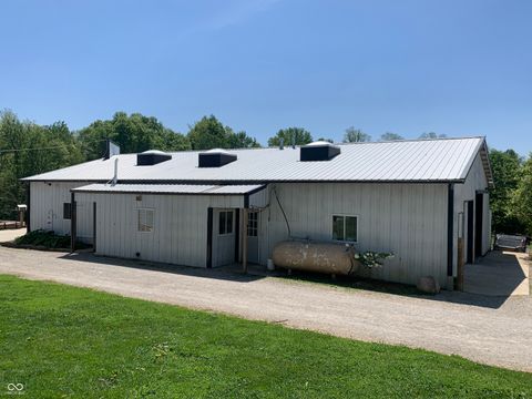 3345 W Strawberry Road Montezuma IN 47862