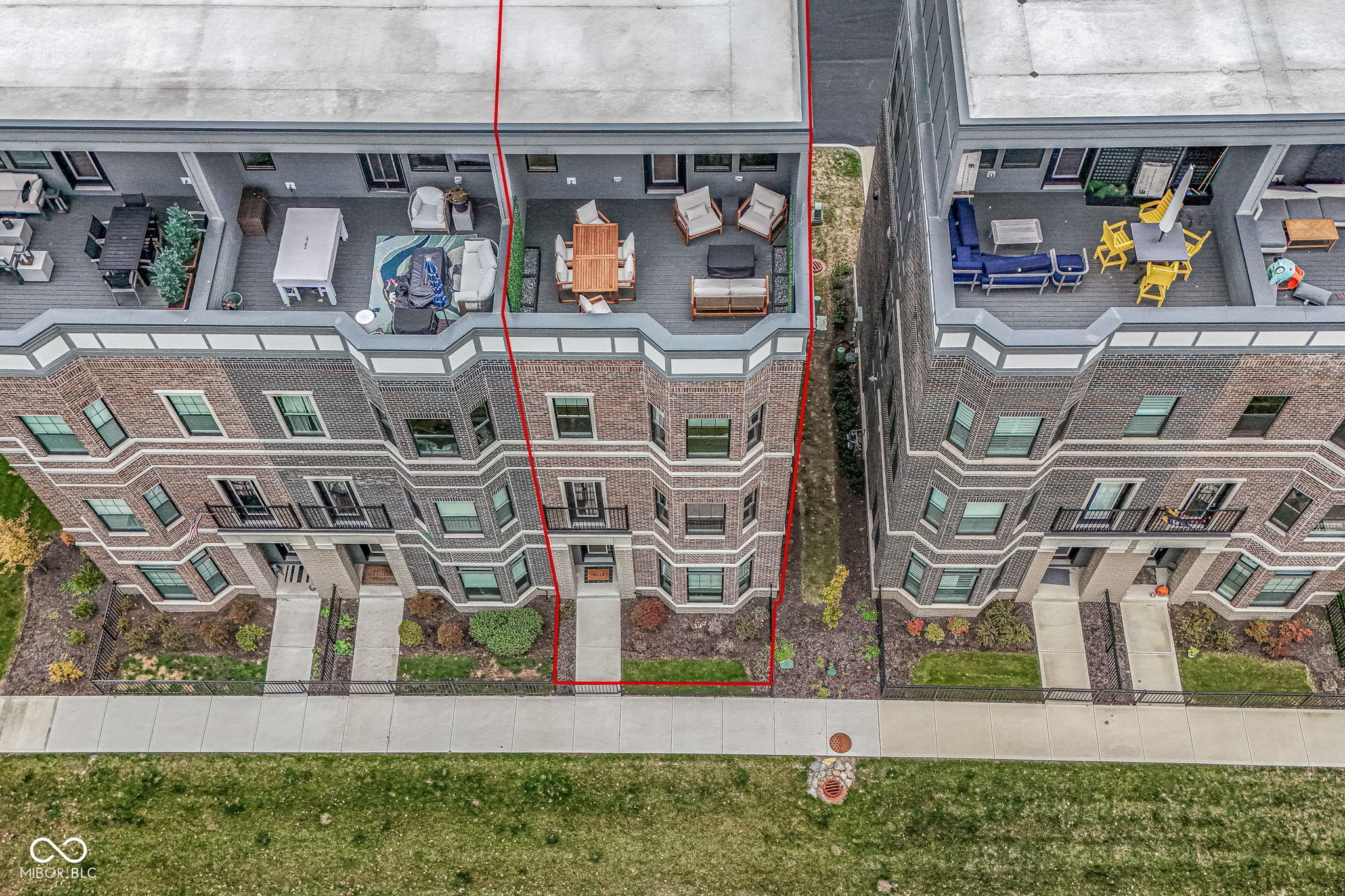 946 Berkhamsted Lane