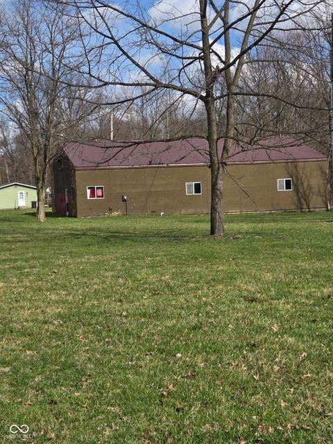 8225 E Lincoln Street Butlerville IN 47223