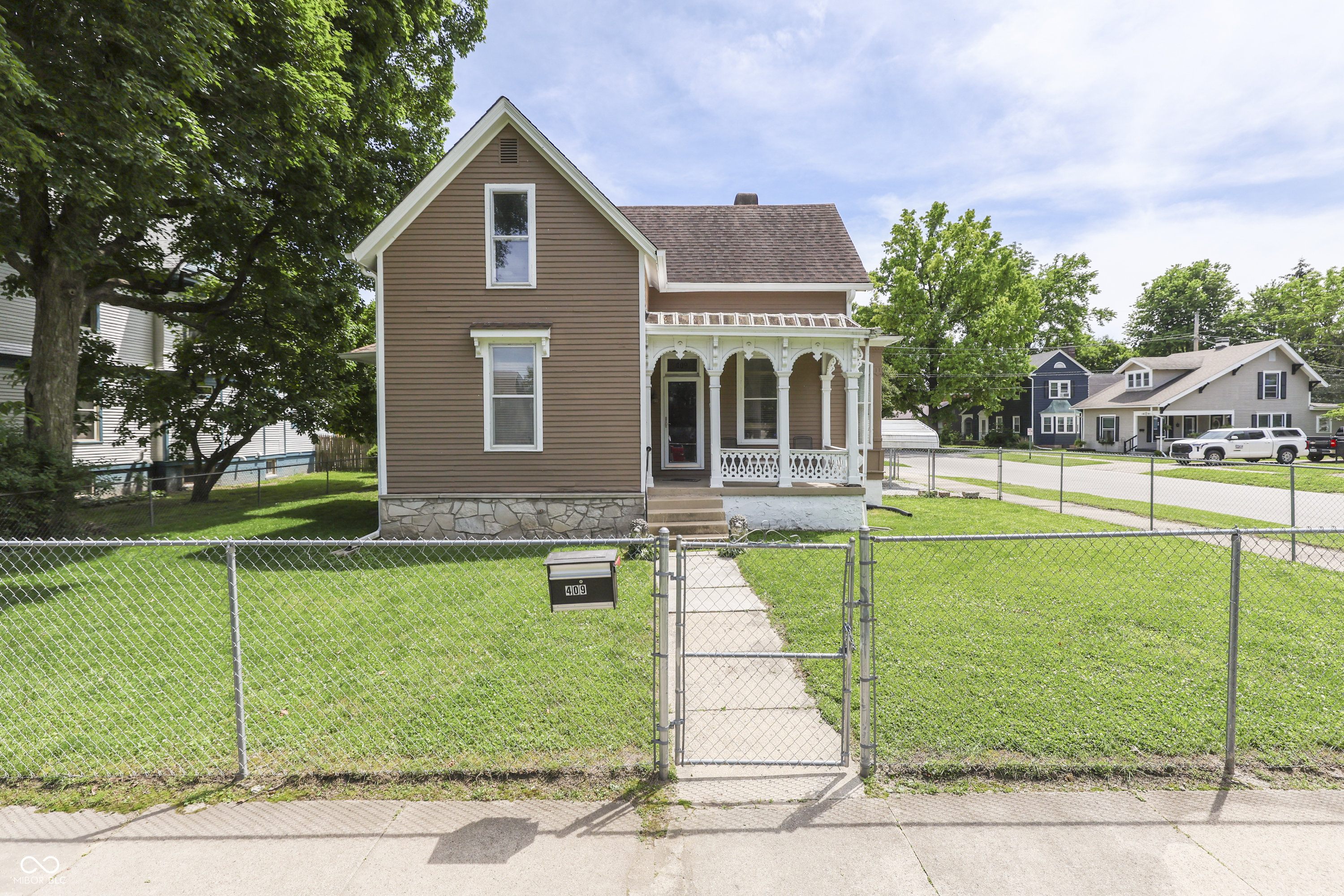 409 W Washington Street