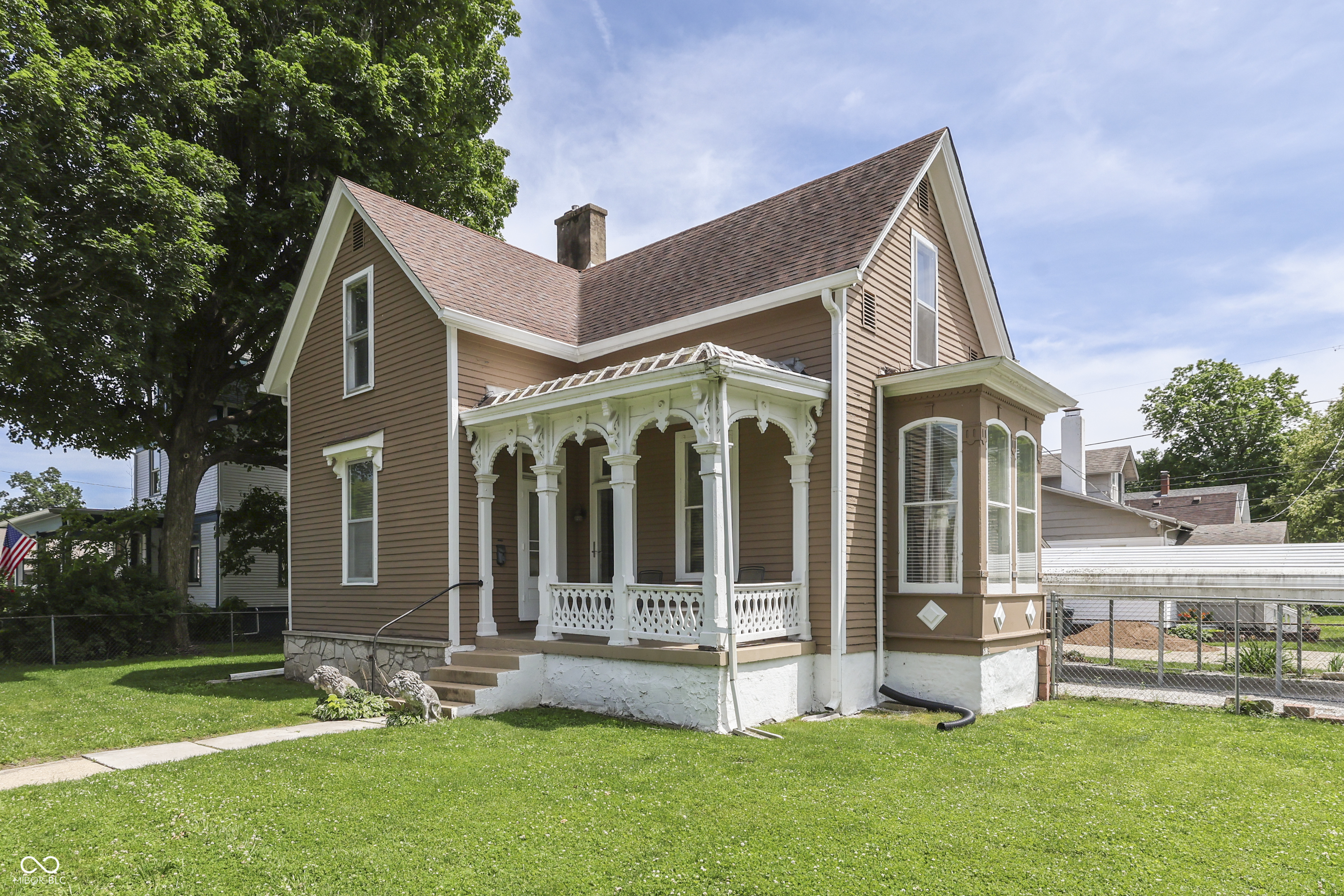 409 W Washington Street