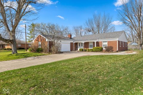 Photo of 8109 Laura Lynne Lane, Indianapolis, IN 46217 (MLS # 22096425)
